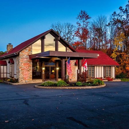 Red Roof Inn & Suites Hazleton Eksteriør billede