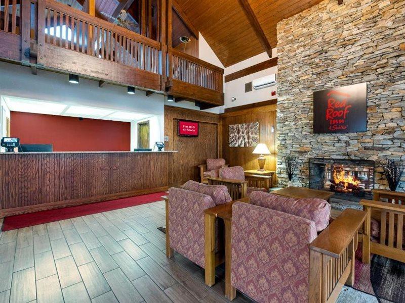 Red Roof Inn & Suites Hazleton Eksteriør billede