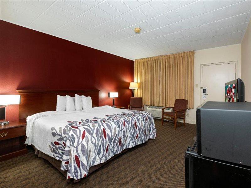 Red Roof Inn & Suites Hazleton Eksteriør billede
