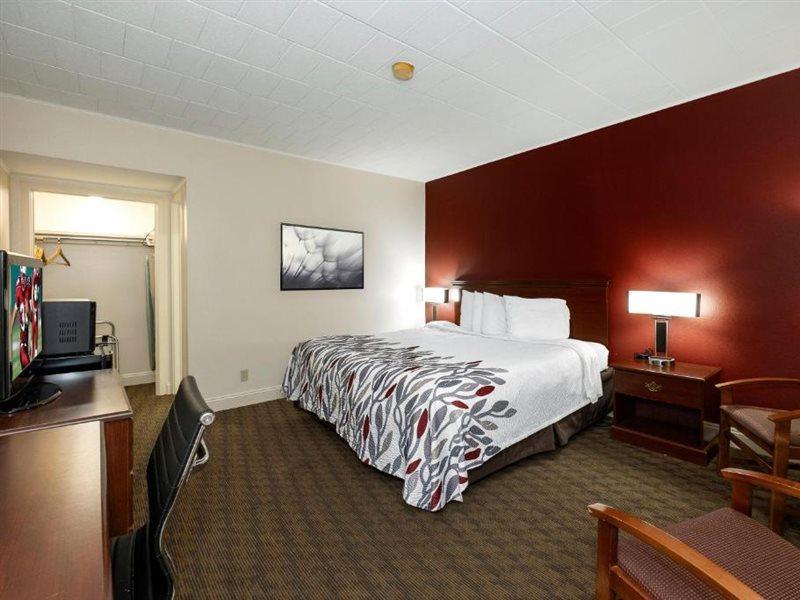 Red Roof Inn & Suites Hazleton Eksteriør billede