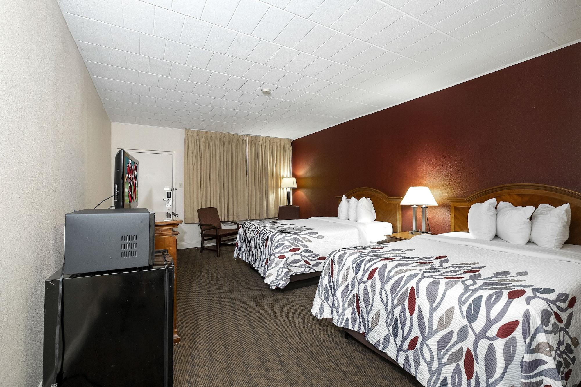 Red Roof Inn & Suites Hazleton Eksteriør billede