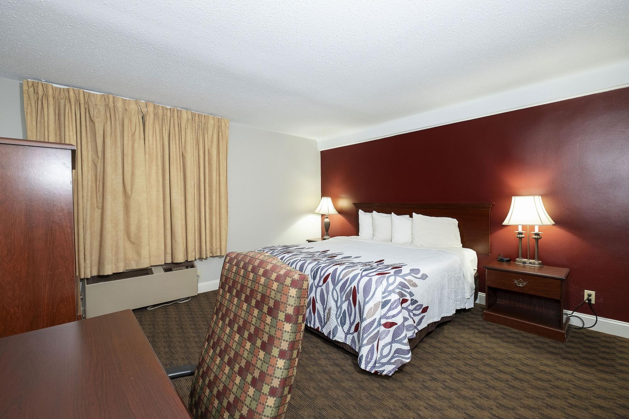 Red Roof Inn & Suites Hazleton Eksteriør billede