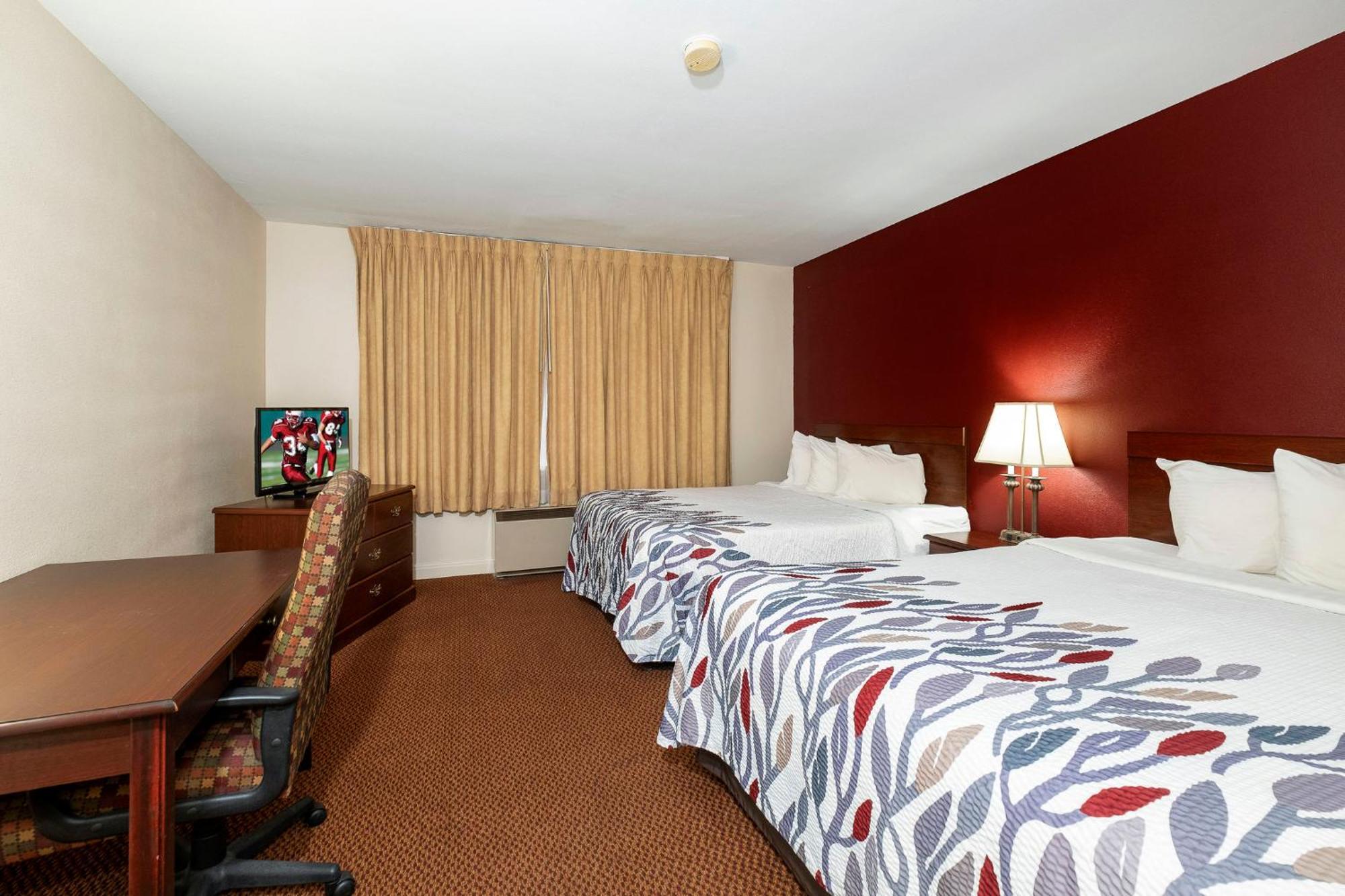 Red Roof Inn & Suites Hazleton Eksteriør billede